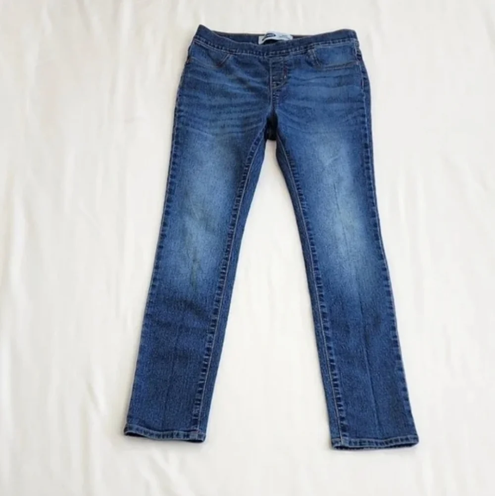 Old Navy girl skinny Built-In-Touch pull on jeans Pants